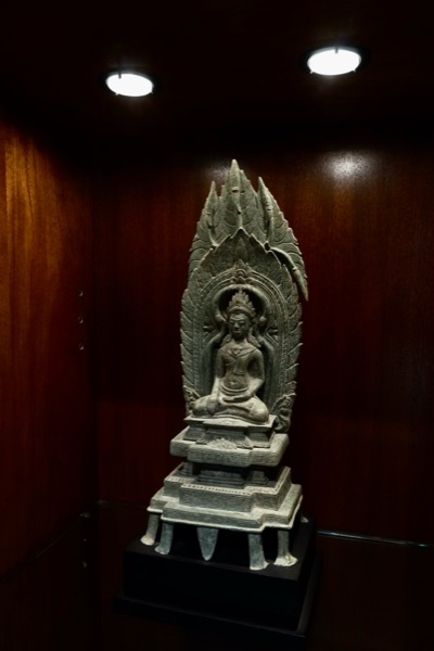 Seated Figure Stele With Aureole
