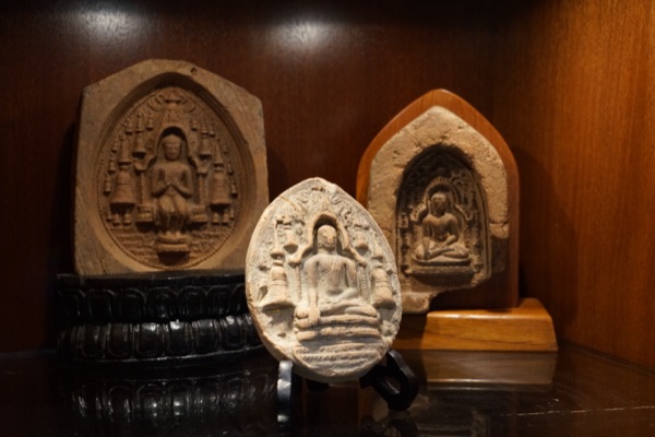 Small Votive Tablet, Seated Figure